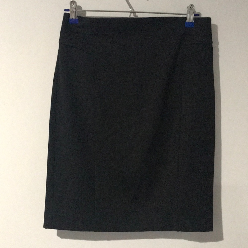 Express black lined skirt. Size 6